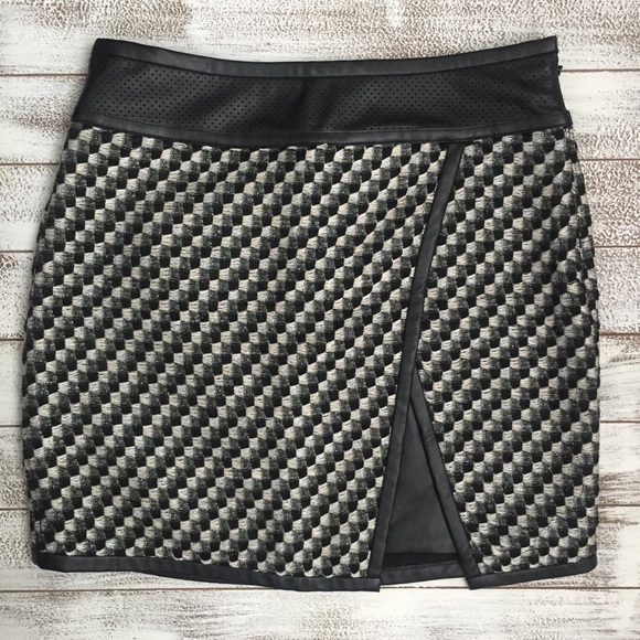 Ann Taylor Dresses & Skirts - ANN TAYLOR SKIRT